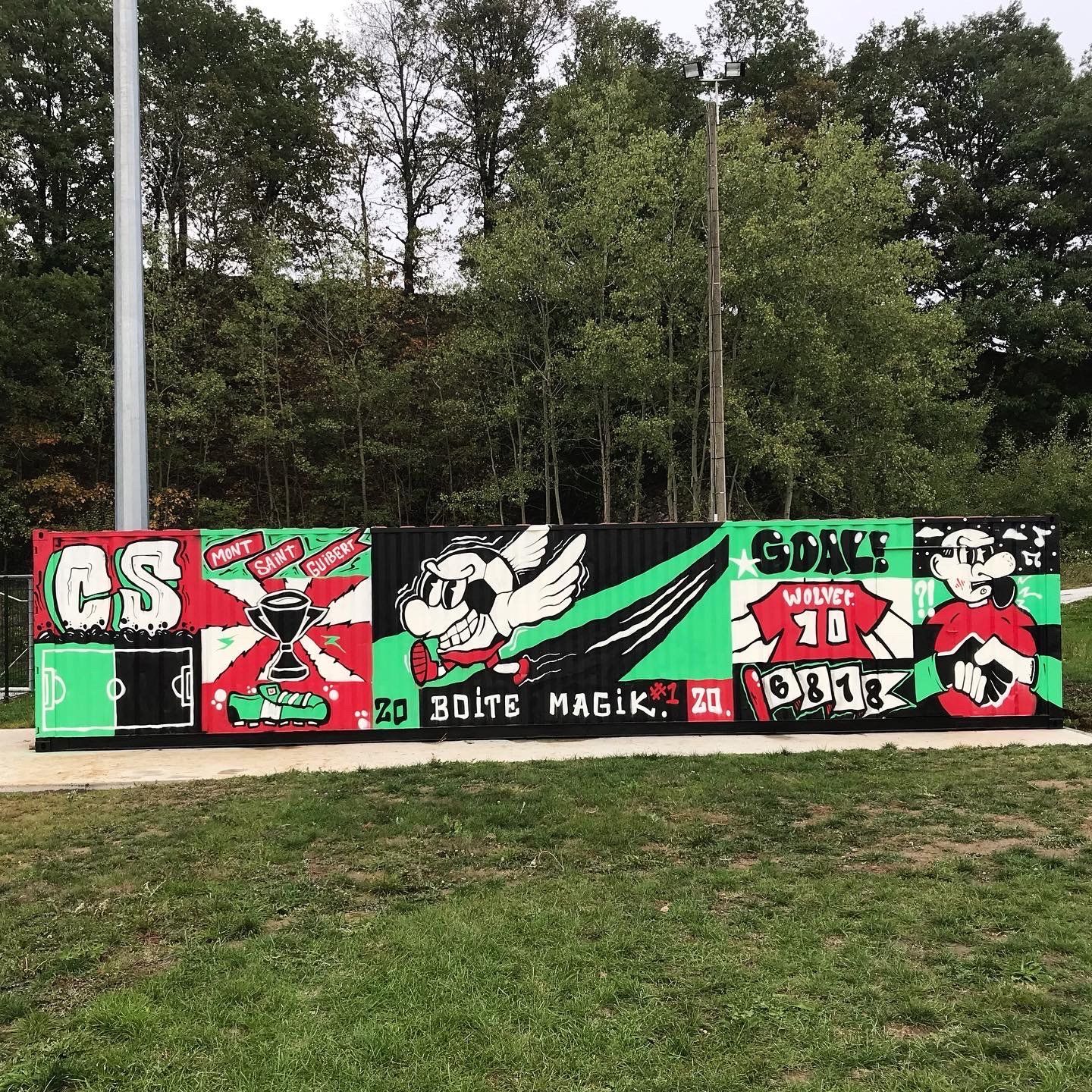 Fresque container